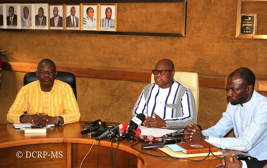 Burkina Faso : Le gouvernement annonce une réduction massive des prix des médicaments génériques essentiels