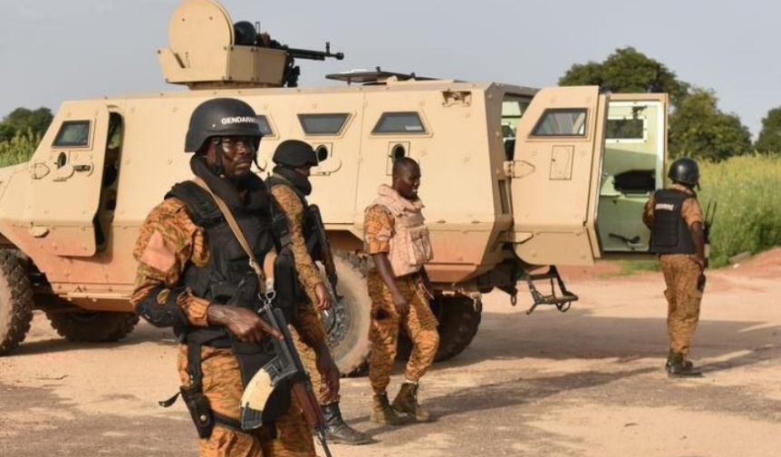 Burkina Faso : "plusieurs dizaines" de morts dans une attaque terroriste dans le nord
