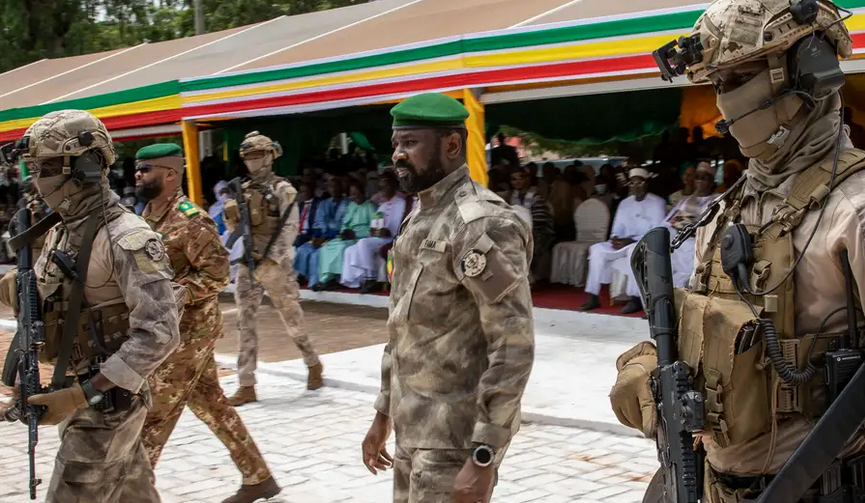 Mali : Le président de la Transition dissout les partis politiques