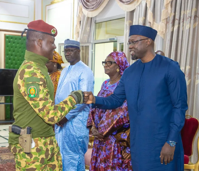 Ousmane Sonko en visite au Burkina Faso pour l’inauguration du mausolée de Thomas Sankara
