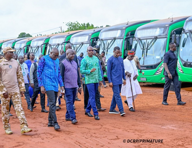Burkina Faso : Renforcement de la mobilité urbaine – 155 bus pour faciliter la mobilité des élèves et étudiants