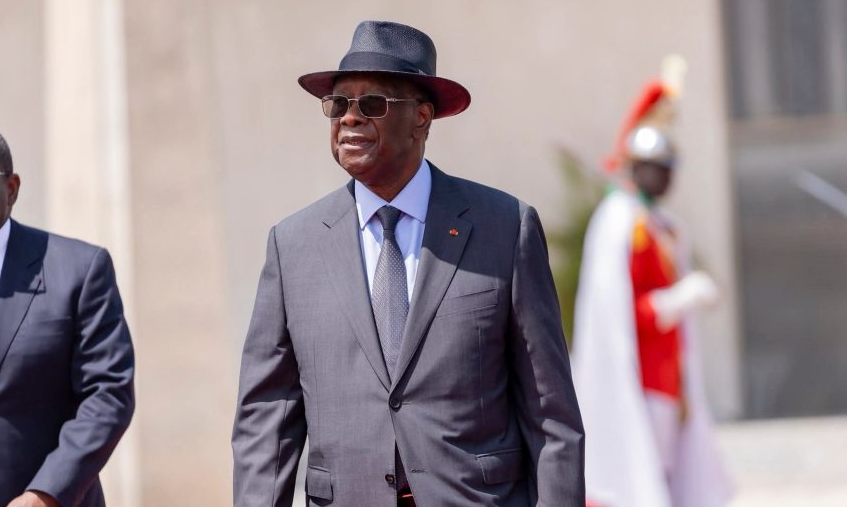 Côte d’Ivoire : En attendant la nomination d’un nouveau PM et gouvernement, le Chef de l’Etat en déplacement hors du pays
