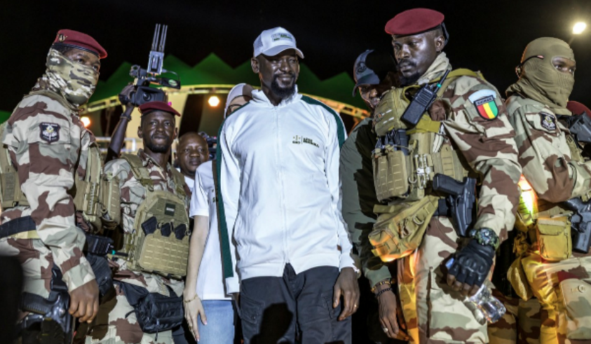 Guinée : Mamady Doumbouya confirmé président dès le premier tour par la Cour supreme