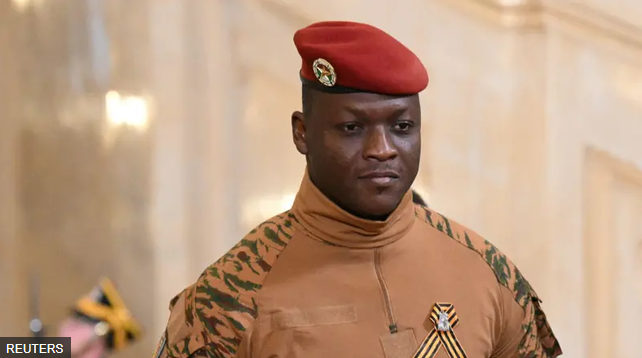 Pourquoi le Burkina Faso a rompu ses relations diplomatiques avec la France