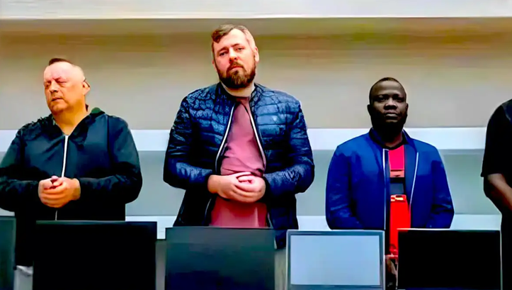 Angola : 8 et 11 ans de prison pour deux Russes accusés d’ingérence avant la présidentielle 2027