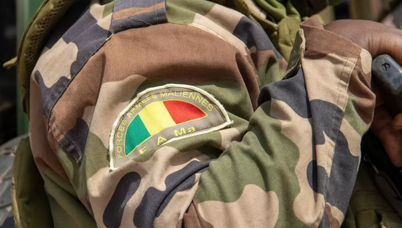 Mali: les jihadistes du Jnim attaquent un camp militaire de l’armée dans le centre du pays